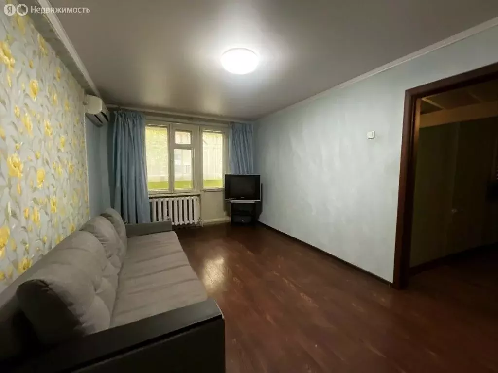 Квартира-студия: Астрахань, Магистральная улица, 34к2 (42 м) - Фото 1