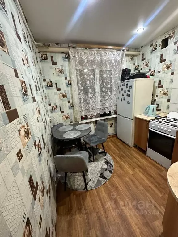 2-к кв. Саратовская область, Саратов просп. Строителей, 3 (46.0 м) - Фото 2