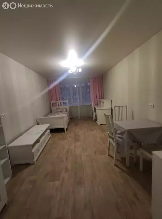 1к в -комнатной квартире (18 м) - Фото 1