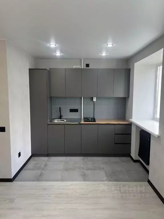 1-к кв. Омская область, Омск ул. Всеволода Иванова, 16 (30.3 м) - Фото 1