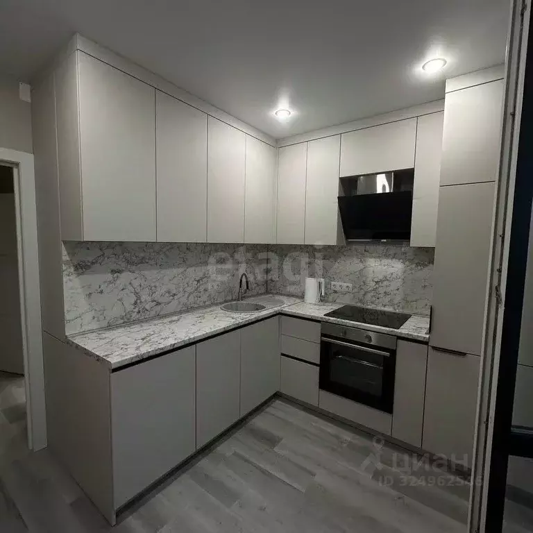 1-к кв. Ямало-Ненецкий АО, Новый Уренгой Сибирская ул., 31А (34.6 м) - Фото 2