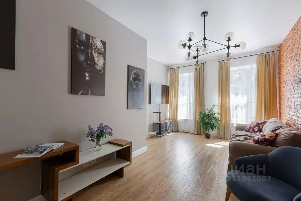 2-к кв. Санкт-Петербург Большая Московская ул., 7 (80.0 м) - Фото 1