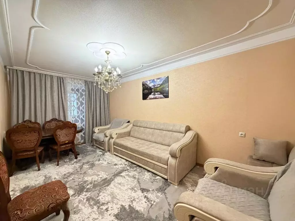 3-к кв. Кабардино-Балкария, Нальчик Кабардинская ул., 204 (65.3 м) - Фото 1