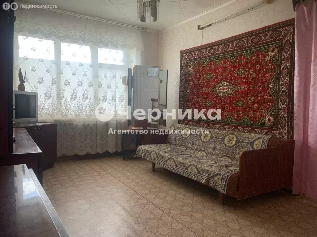 3-комнатная квартира: Каменск-Шахтинский, улица Желябова, 3А (51.3 м) - Фото 0