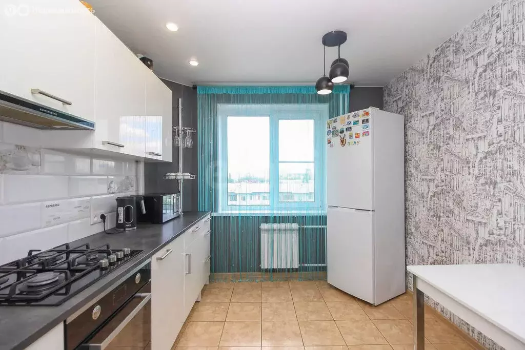 4-комнатная квартира: Омск, улица Конева, 32/1 (80.8 м) - Фото 1