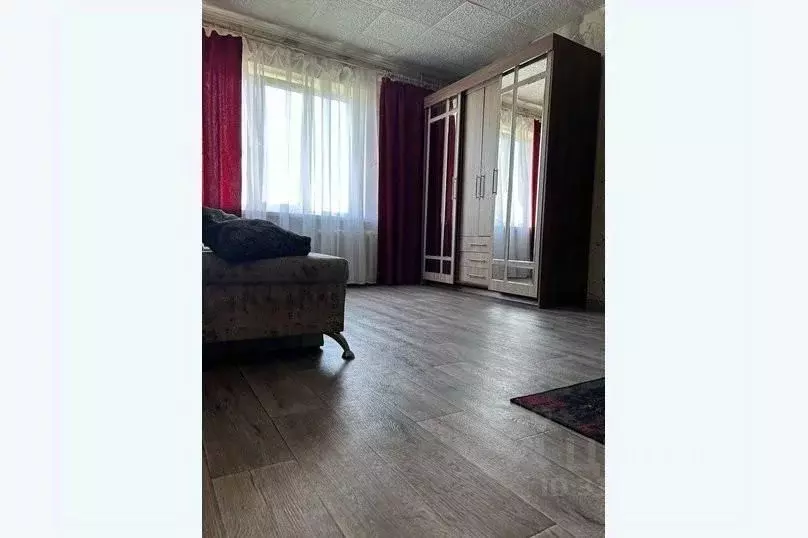 1-к кв. Свердловская область, Богданович 3-й кв-л, 8 (45.0 м) - Фото 1