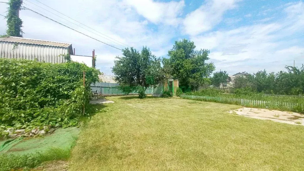 Дом в Саратовская область, Балаковский район, Натальинское ... - Фото 1