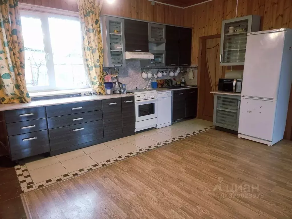 Дом в Тульская область, Дубенский район, Воскресенское с/пос, д. ... - Фото 2