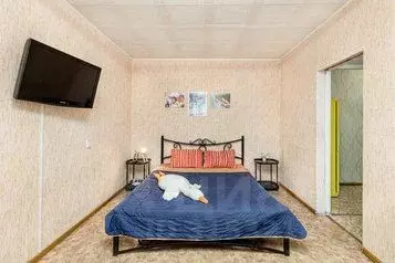 2-к кв. Челябинская область, Челябинск ул. Труда, 161 (50.0 м) - Фото 1