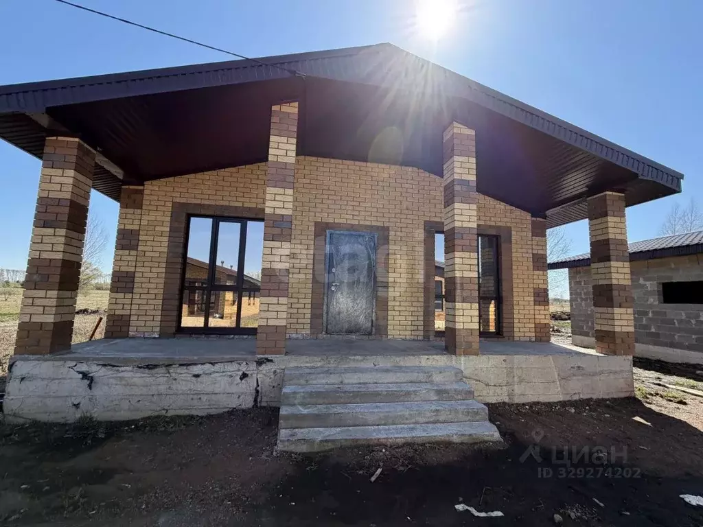 Дом в Башкортостан, Уфимский район, Русско-Юрмашский сельсовет, д. ... - Фото 1