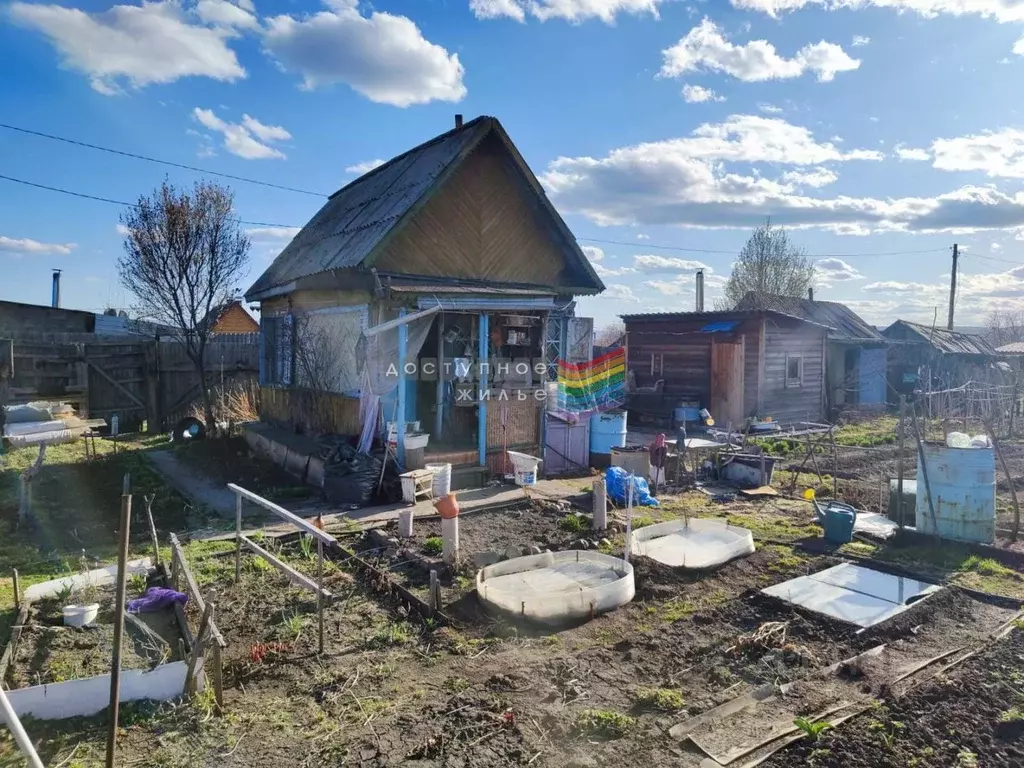 Дом в Красноярский край, Красноярск Янтарь СНТ, ул. Центральная, 15 ... - Фото 1