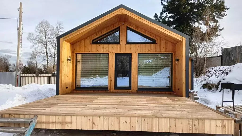 Дом в Иркутская область, Слюдянский район, пос. Утулик Набережная ул., ... - Фото 1