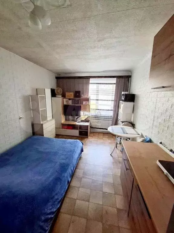 Комната 15 м в 6-к., 1/4 эт. - Фото 0
