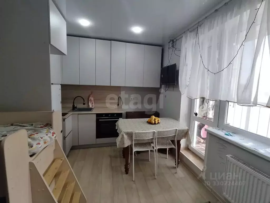 Студия Тюменская область, Тюмень ул. Новоселов, 115 (24.1 м) - Фото 1