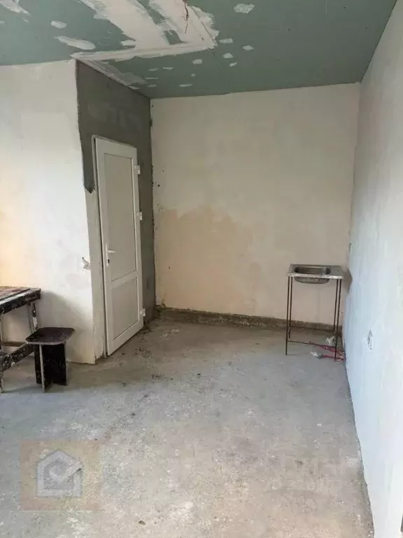 2-к кв. Крым, Симферополь ул. Гоголя, 102 (30.0 м) - Фото 0