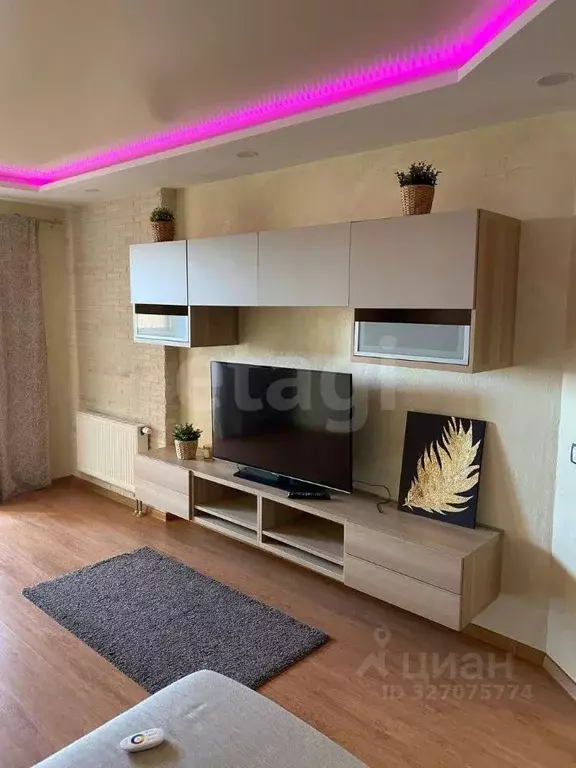 1-к кв. Удмуртия, Ижевск Красногеройская ул., 109 (40.0 м) - Фото 1