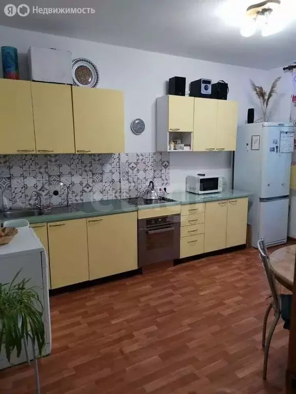 3-комнатная квартира: Краснодар, улица Стасова, 183/2 (82 м) - Фото 2