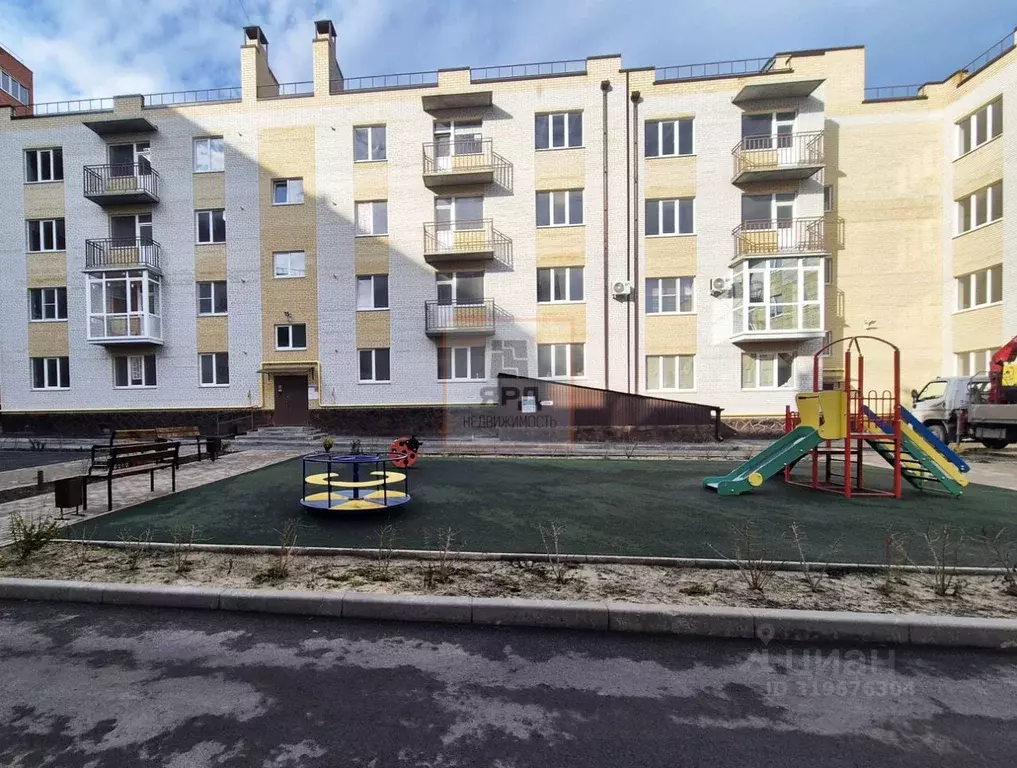 3-к кв. Ростовская область, Таганрог пер. 1-й Новый (95.0 м) - Фото 1