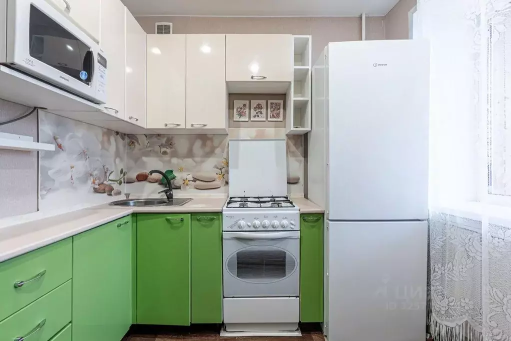 1-к кв. Татарстан, Казань ул. Солидарности, 24 (30.8 м) - Фото 1