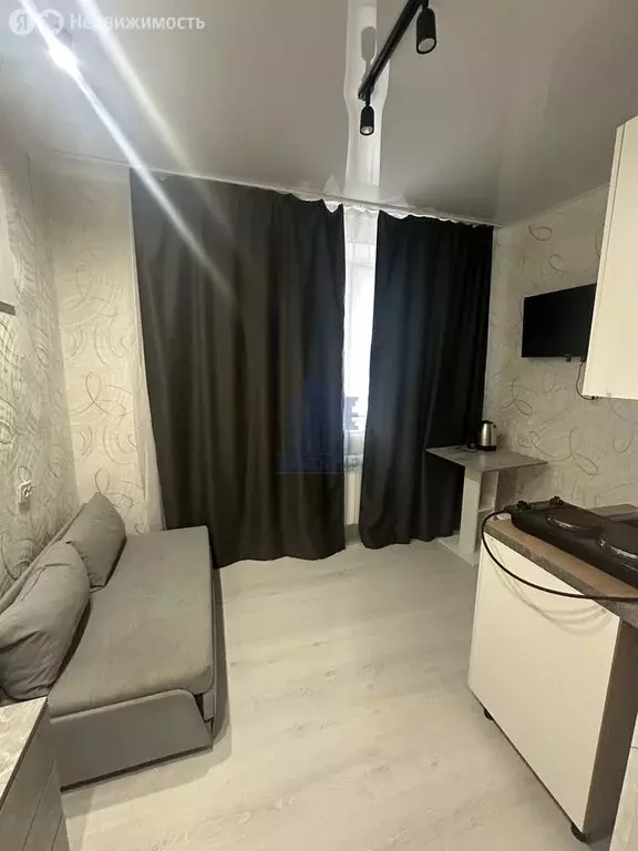 Квартира-студия: Чебоксары, проспект 9-й Пятилетки, 4А (18 м) - Фото 1