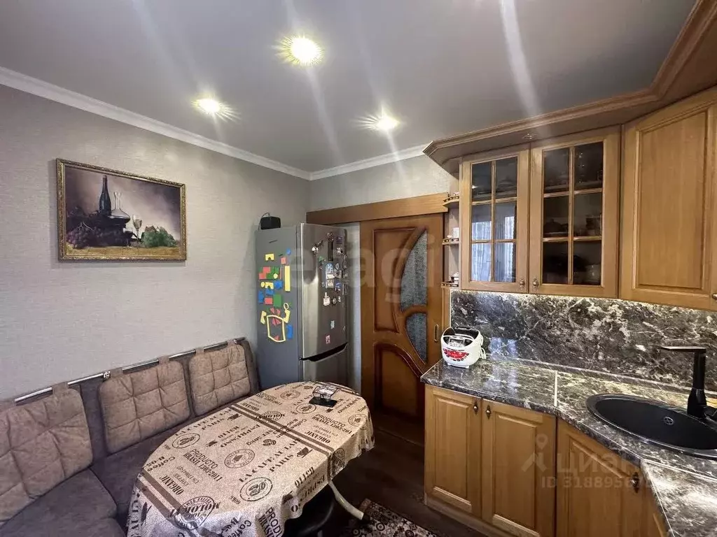 2-к кв. Белгородская область, Белгород Молодежная ул., 14 (58.8 м) - Фото 1