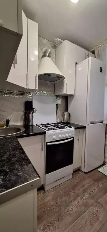 1-к кв. Омская область, Омск Городок Нефтяников мкр, ул. 50 лет ... - Фото 1