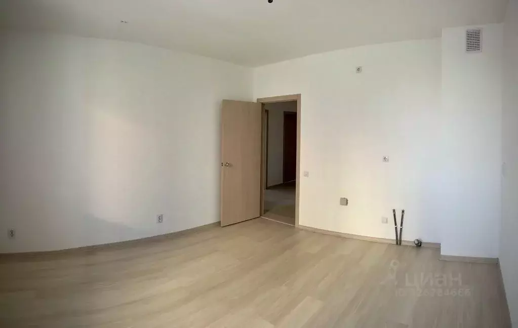 3-к кв. Свердловская область, Екатеринбург ул. Тенистая, 8Б (66.4 м) - Фото 1