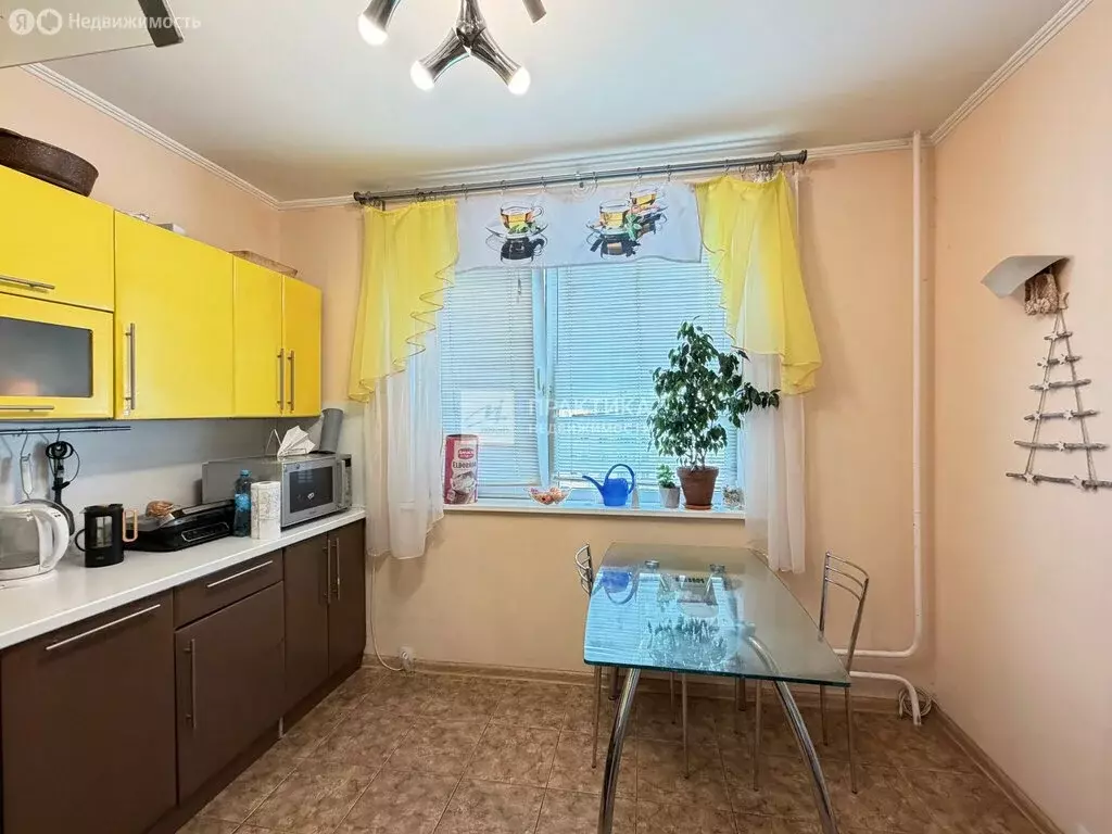3-комнатная квартира: Люберцы, микрорайон Городок Б, улица 3-е ... - Фото 1