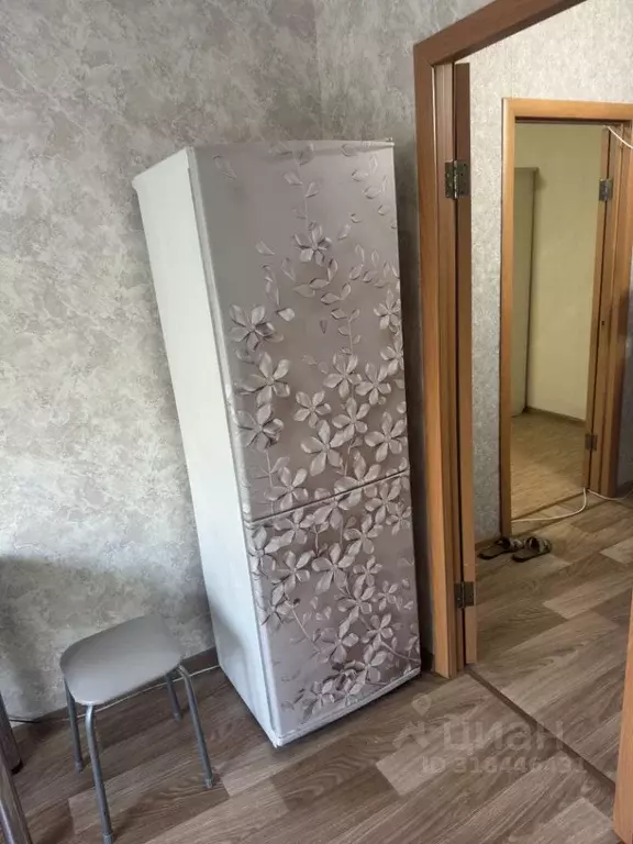1-к кв. Курганская область, Курган Заозерный жилрайон, 5-й мкр, 1 ... - Фото 0