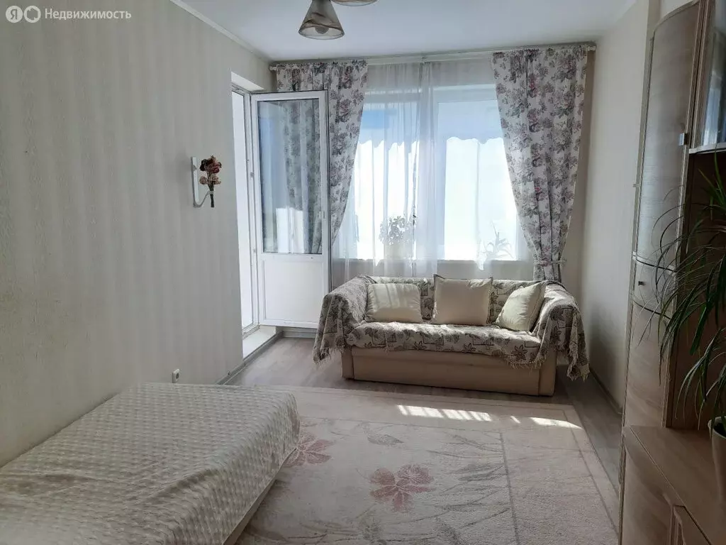 1-комнатная квартира: Екатеринбург, улица Краснолесья, 141 (40 м) - Фото 1