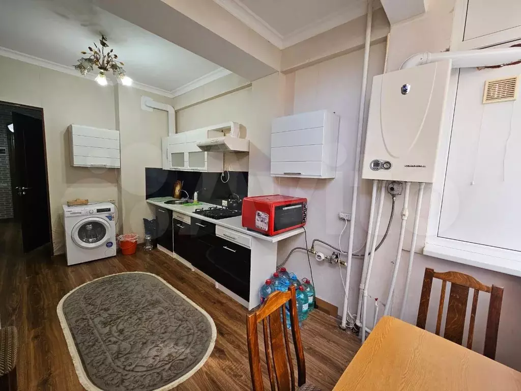 1-к. квартира, 50 м, 3/10 эт. - Фото 1