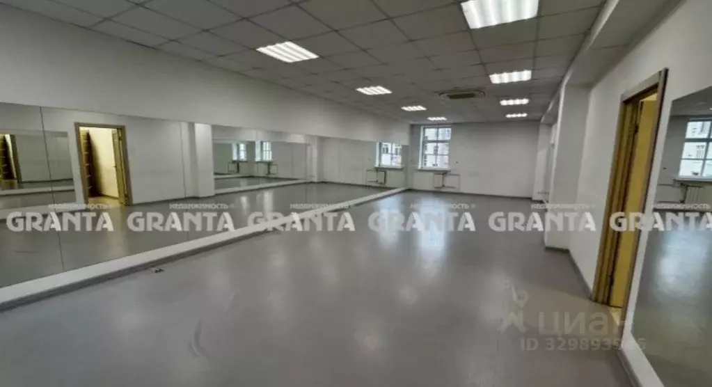 Офис в Красноярский край, Красноярск ул. Красной Армии, 16а (132 м) - Фото 1