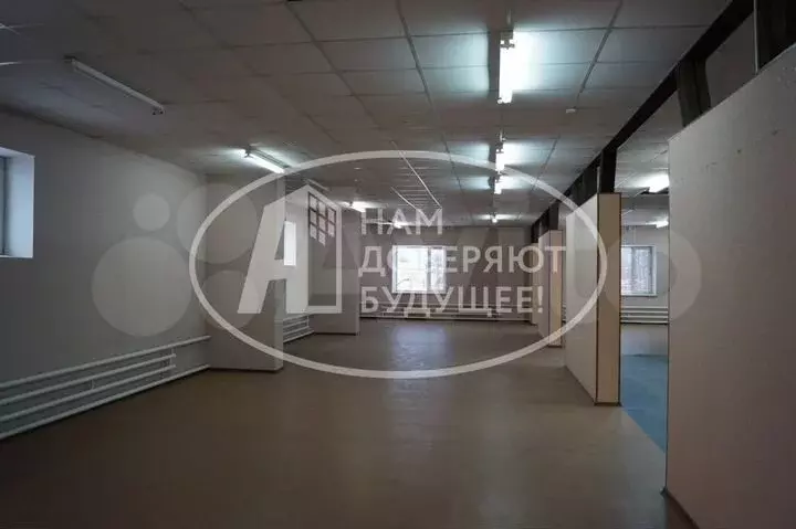 Продам помещение свободного назначения, 820 м - Фото 0