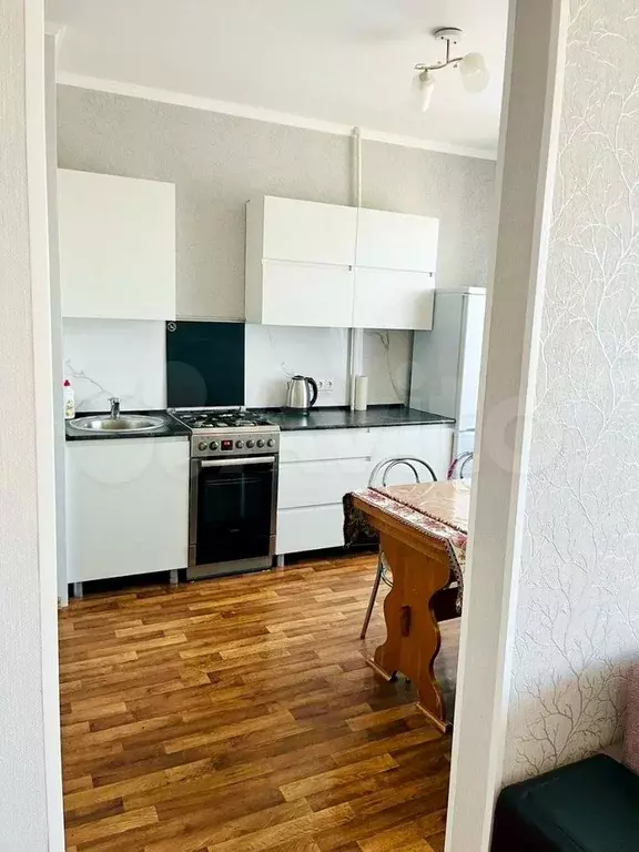 3-к. квартира, 63 м, 4/9 эт. - Фото 0