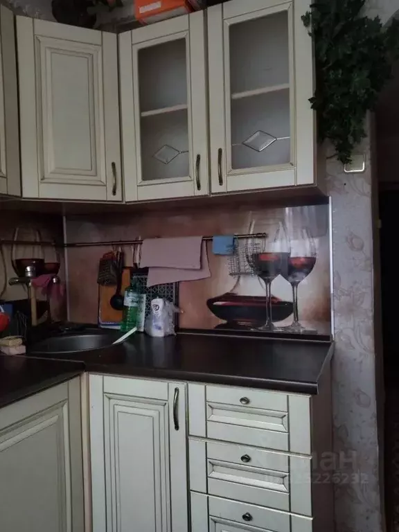 3-к кв. Омская область, Омск просп. Мира, 44А (56.0 м) - Фото 1