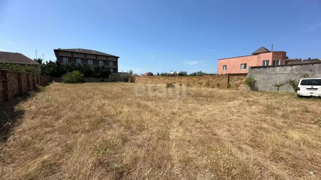 Участок в Крым, Евпатория городской округ, Заозерное пгт ул. ... - Фото 1