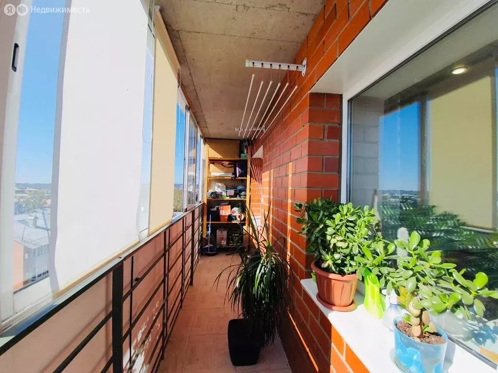 2-комнатная квартира: Иркутск, улица Можайского, 3/1 (60 м) - Фото 0