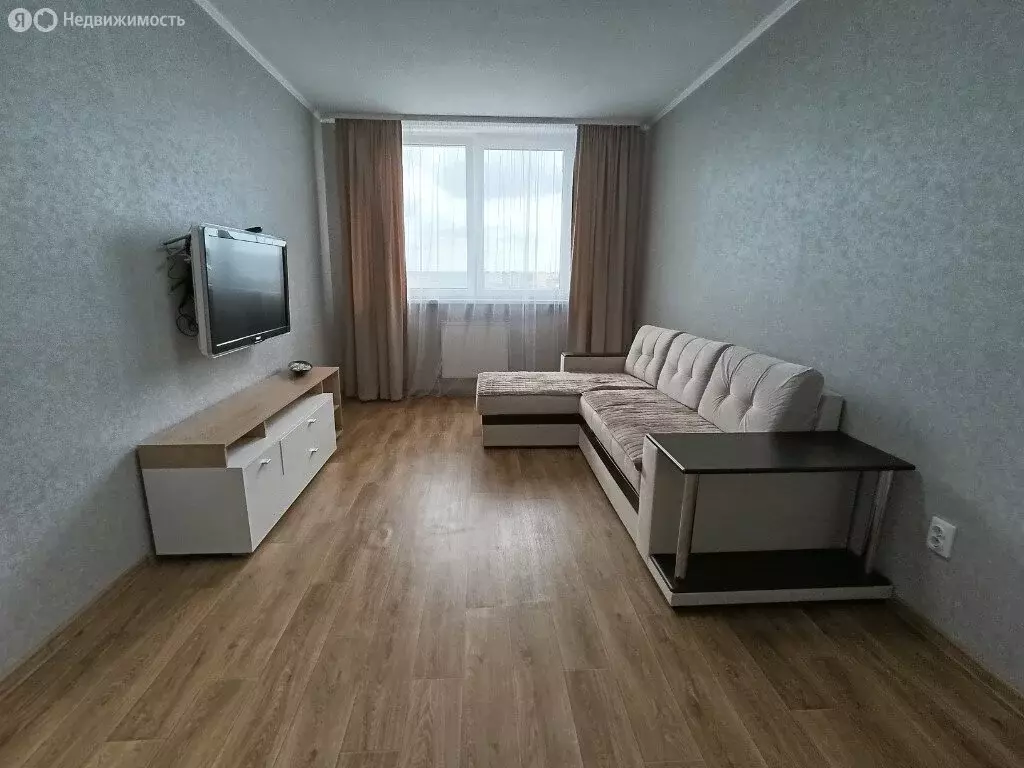 1-комнатная квартира: Калининград, Интернациональная улица, 46 (37 м) - Фото 1