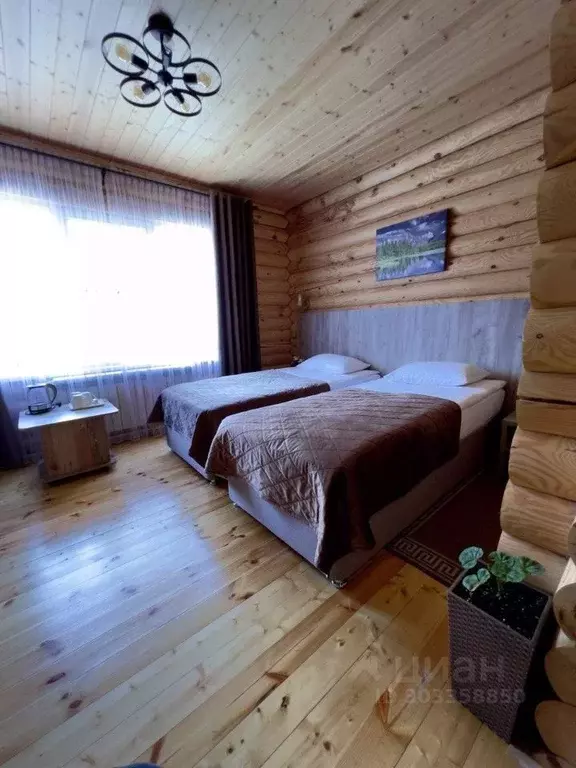 Дом в Карачаево-Черкесия, Зеленчукский район, с. Архыз ул. Курджиева, ... - Фото 1