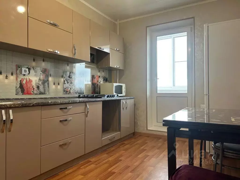 1-к кв. Татарстан, Альметьевск Алсу мкр, ул. Рината Галеева, 27 (50.0 ... - Фото 1