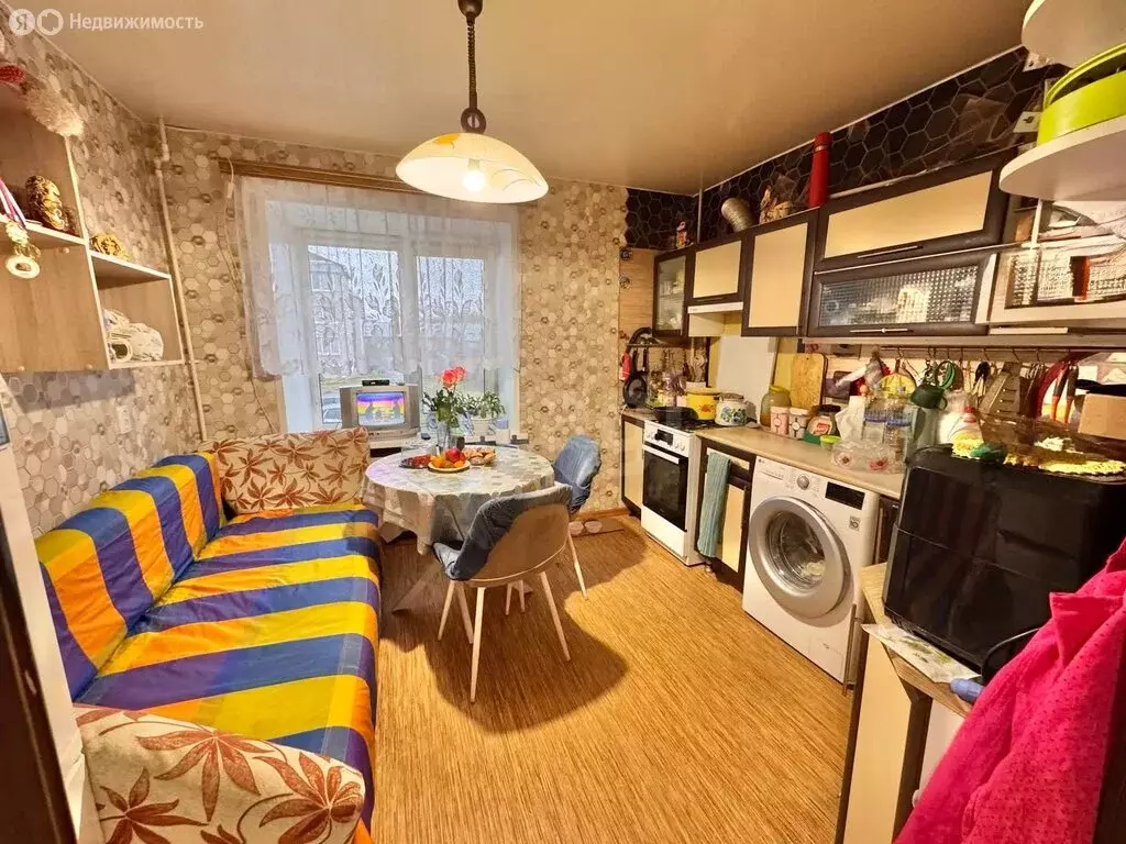 2-комнатная квартира: Можга, улица Горбунова, 5 (49.4 м) - Фото 2