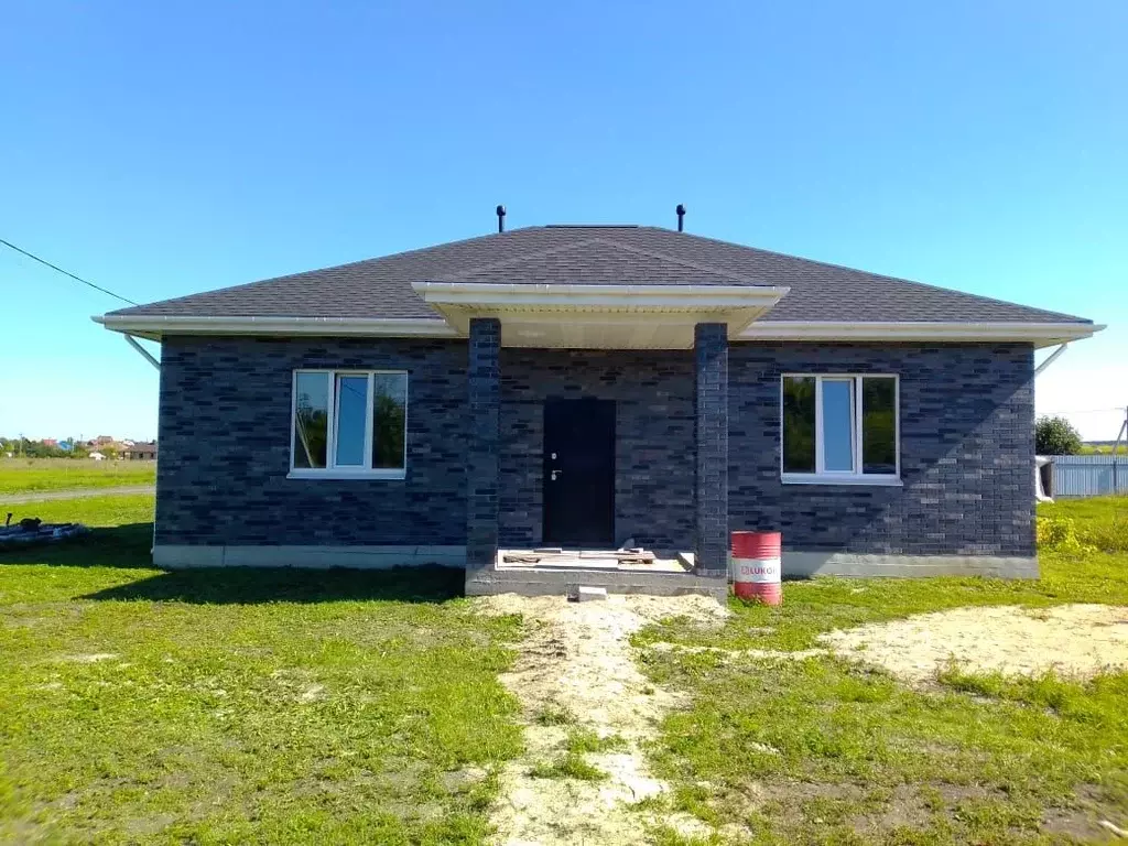 Коттедж в Белгородская область, Старый Оскол ул. Ямская (125 м) - Фото 1