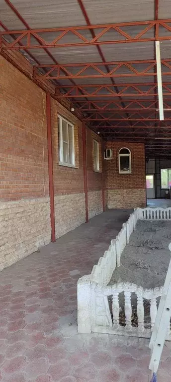 Дом в Ростовская область, пос. Целина ул. Пролетарская (140 м) - Фото 1