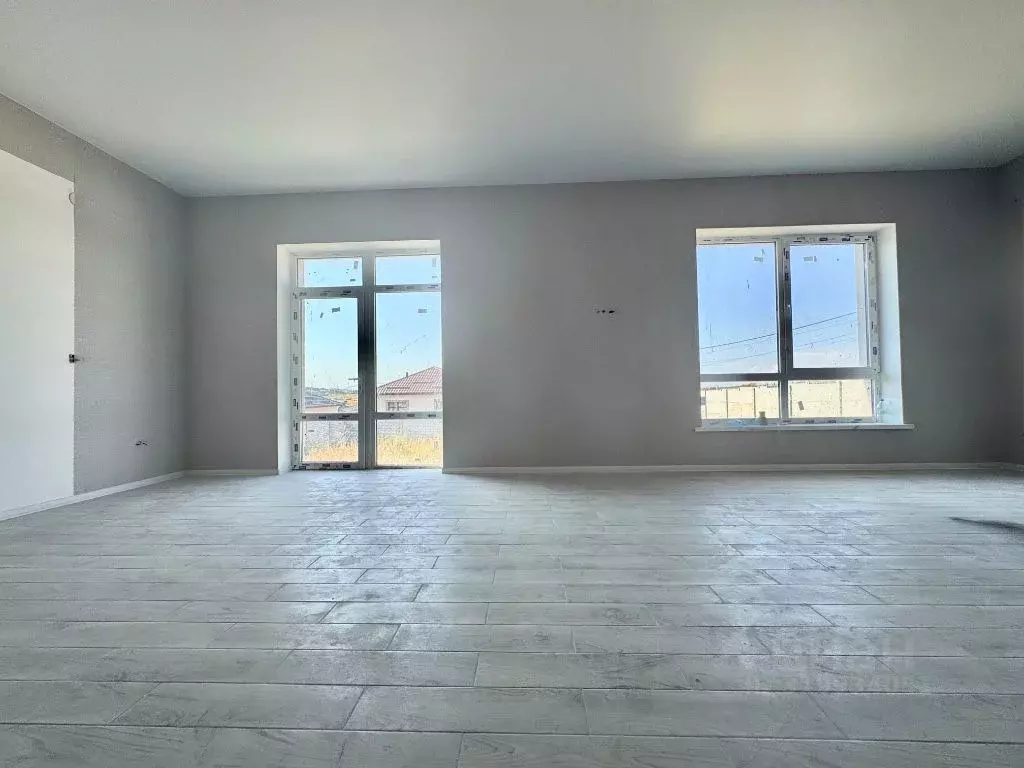 Дом в Крым, Симферопольский район, Добровское с/пос, с. Краснолесье ... - Фото 1