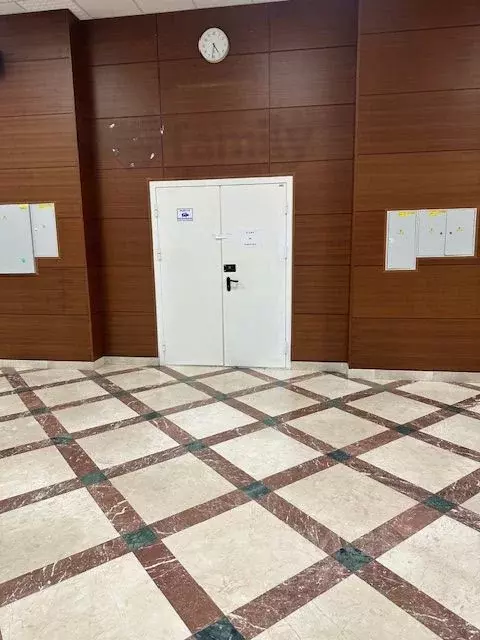 Помещение свободного назначения в Ханты-Мансийский АО, Нефтеюганск 2а ... - Фото 2