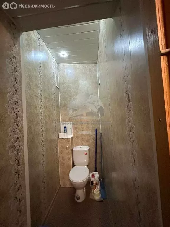 3-комнатная квартира: Великий Новгород, проспект Александра Корсунова, ... - Фото 2