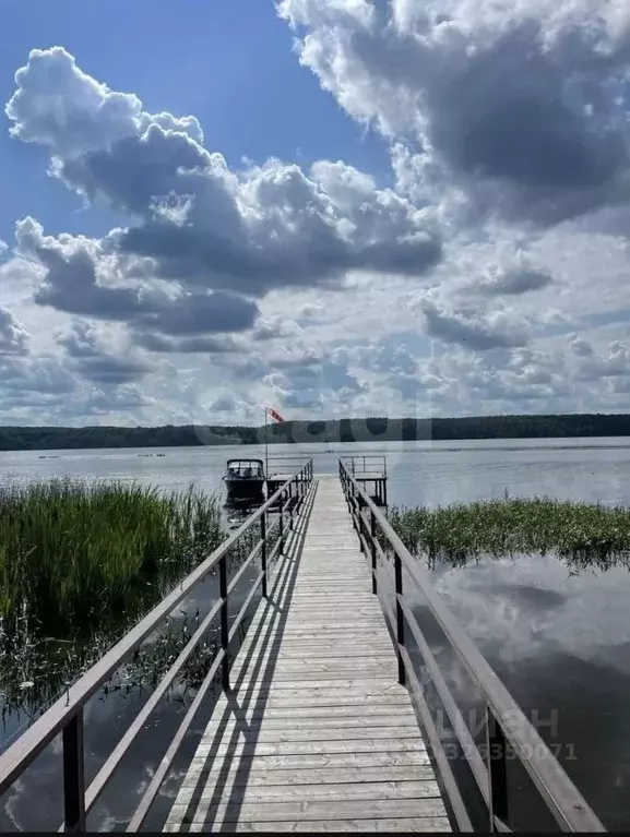 Дом в Костромская область, Красносельский район, Подольское с/пос, с. ... - Фото 1