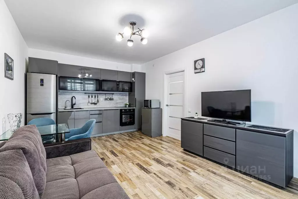 1-к кв. Свердловская область, Екатеринбург ул. Академика Парина, 35/2 ... - Фото 1