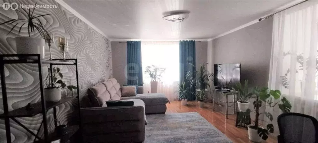 3-комнатная квартира: Бирск, улица Гагарина, 88Б (70.8 м) - Фото 0