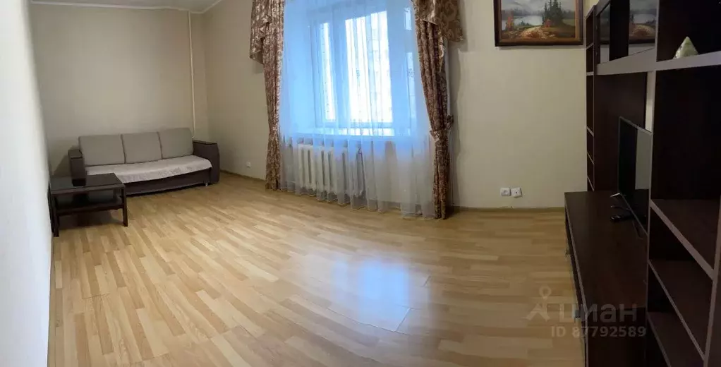 3-к кв. Татарстан, Казань ул. Аделя Кутуя, 44а (100.0 м) - Фото 1